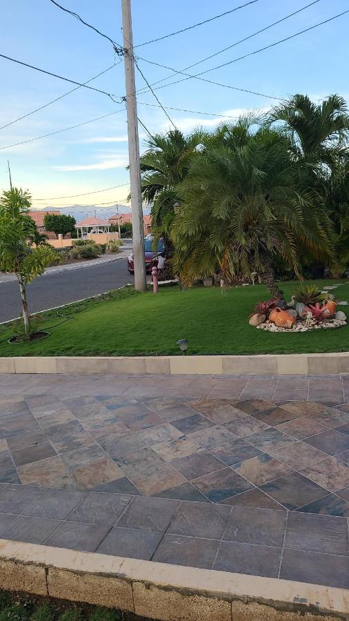 Caribbean Estates, 10 Mins From The Beach, Beautiful Gated Community 波特莫尔 外观 照片